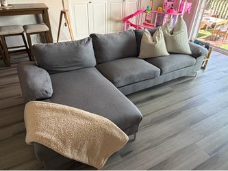 Modern Couch with Chaise - L-shaped (Great condition!)