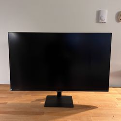 4K 32 inch Samsung LED Monitor