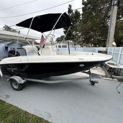 2017 Bayliner F16