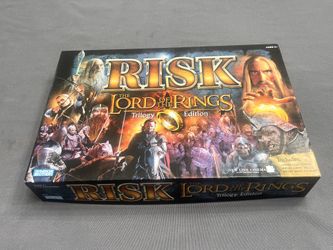 Risk The Lord of the Rings Trilogy Edition COMPLETE 2003 Fantasy Strategy War board game 