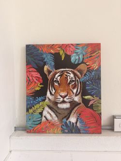 Colorful tiger jungle wall decor