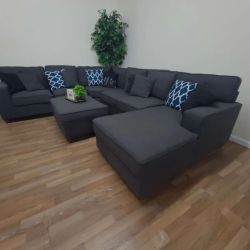 DELIVERY AVAILABLE Sectional Couch