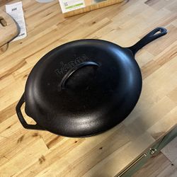 Lodge 13” Cast Iron Skillet With Kid