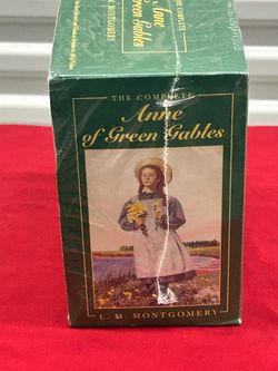 Complete Anne of Green Gables 8 Book Box Set L.M. Montgomery