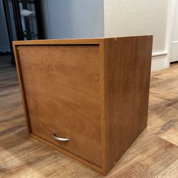 Modern Wooden Side Table w/ Storage – Lift-Top Design