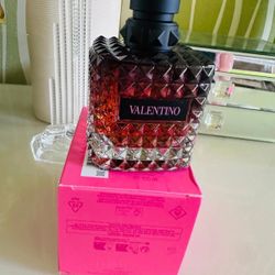 Valentino Donna Born in Roma Intense Eau de Parfum - 3.4 oz of Bold Elegance 