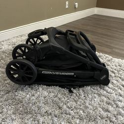 Chicco Mini Bravo Plus Lightweight Stroller