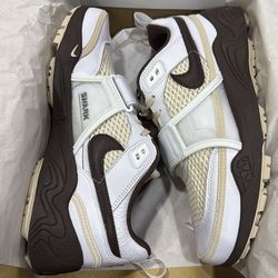 Nike Zoom Field jaxx Travis Scott Light Chocolate