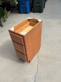 Base Cabinet