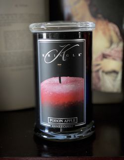 Exclusive Kringle Candle POSION APPLE CANDLE