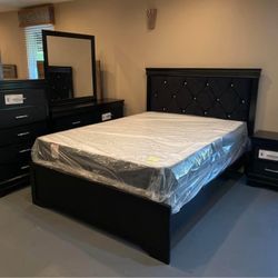 New 5pc Queen Bedroom Set