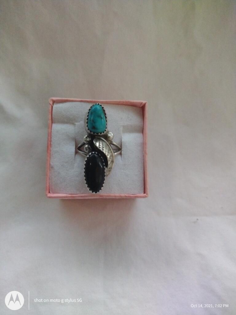 Old Pawn Navajo Silver Turquoise /Black Onyx Size 6.5