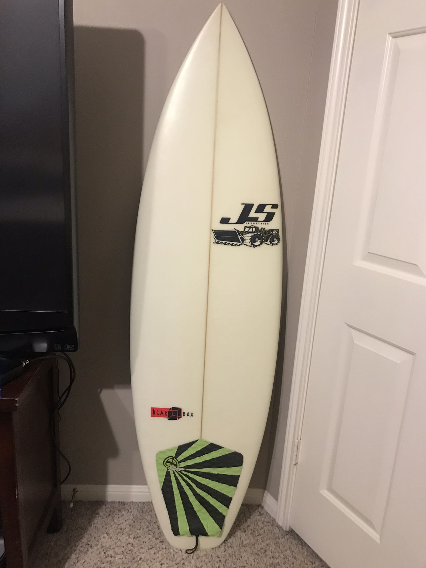 Surfboard JS Blak Box