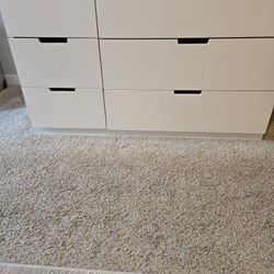 Bedroom chest drawer