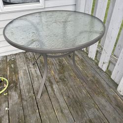 Patio Table And 4 Chairs