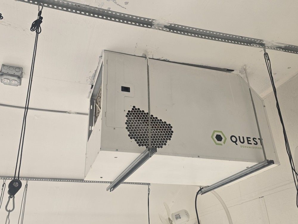 Quest 225 Dehumidifier