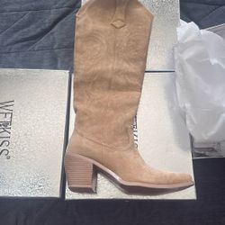 Brand New Suede Cowgirl Boots Wetkiss 