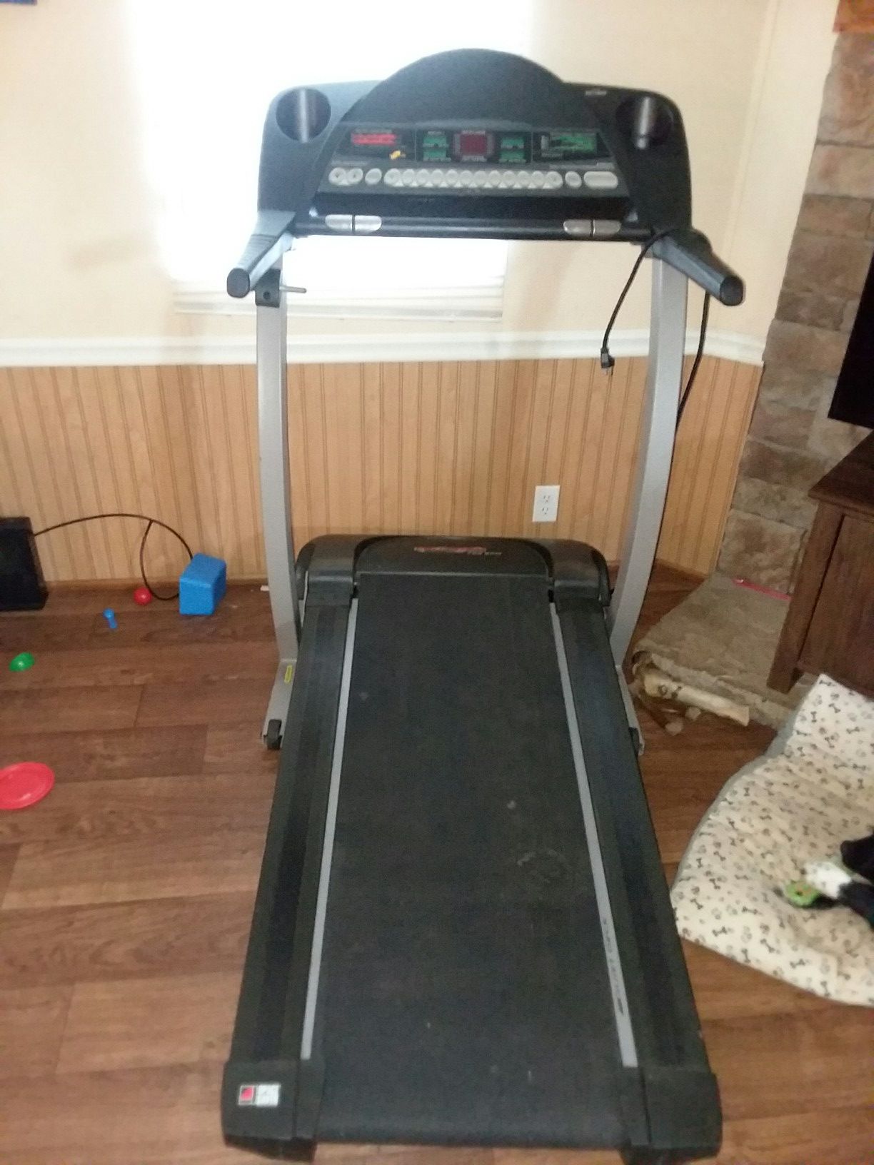 Proform 765 EKG Treadmill