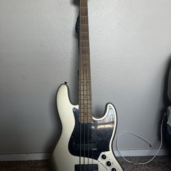 Squier Contemporary Active Jazz Bass HH in Shoreline Gold
