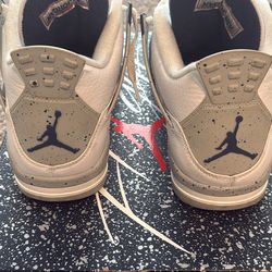 Air Jordan 4 Midnight Navy 9.5