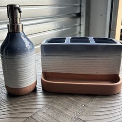 Ceramic Blue Ombre Soap Pump & Ceramic Blue Ombre Countertop Vanity Organizer