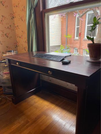 Nice Ass Desk And Drawer Set! 