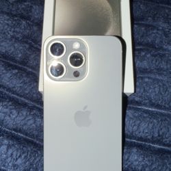 iPhone 15 Pro Max, 256GB, Titanium Color