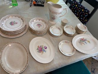 Dinnerware plates