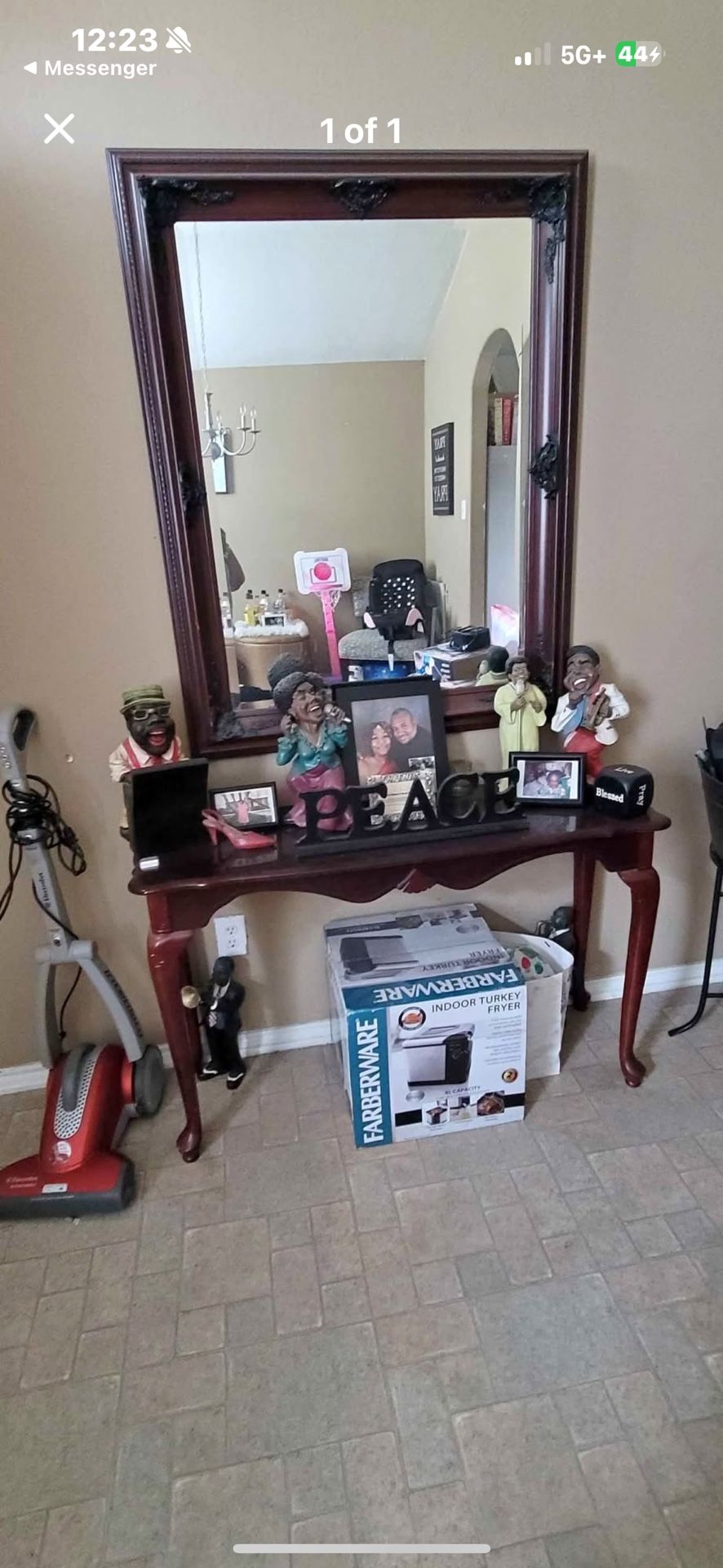 Mirror,table