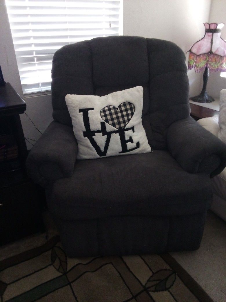 Free Large Recliner Blue