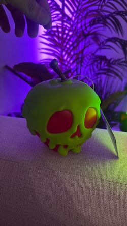 Disney poison apple