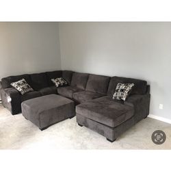 Like New Sectional Couch. 