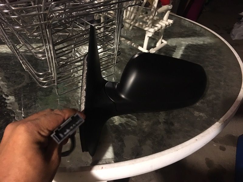 99/04 VW golf mirror