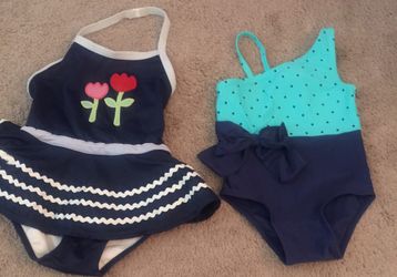 Girls swimsuits size 3T