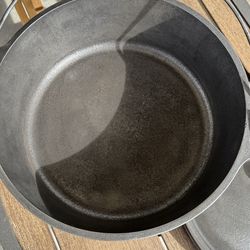 Lodge Dutch Pot