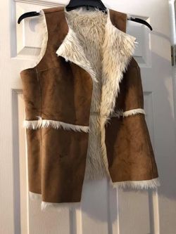 Hollister size S vest like new euc