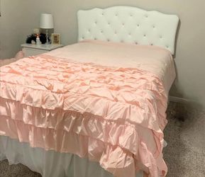 New Glam White Queen Size Headboard 