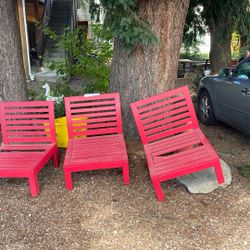 Free Outdoor Furniture 