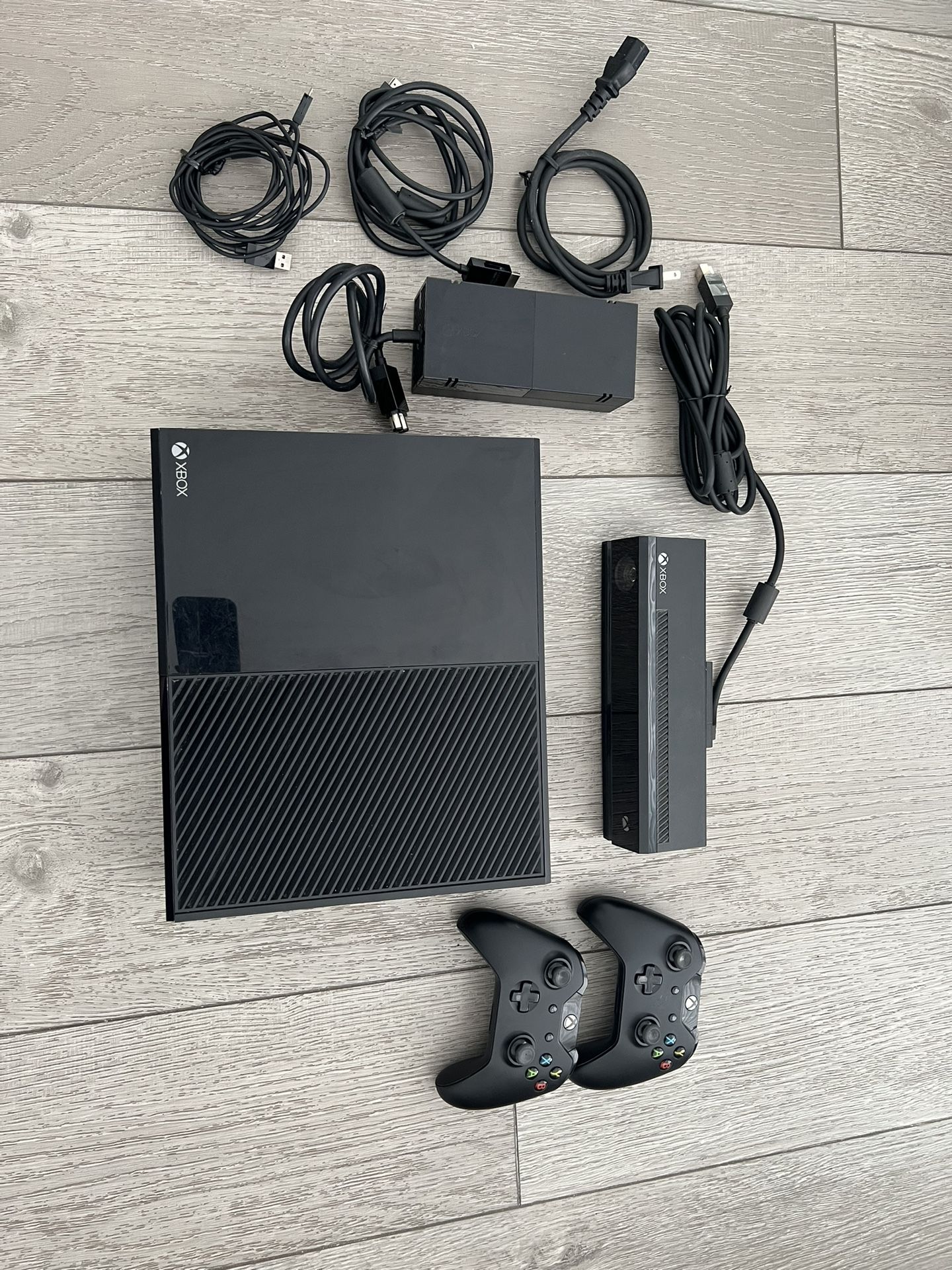 Xbox One with Kinect