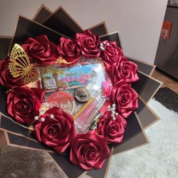  Eternal Roses with LED Lights & Makeup – Ideal for Valentine’s Day”