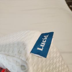 Lucid 4 Inch Bamboo Queen Memory Foam Mattress Topper W/ Cover