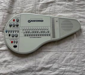 Suzuki Omnichord OM-84 System Two Vintage Rare 1984 Electronic Instrument