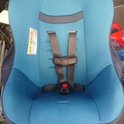 CAR SEAT