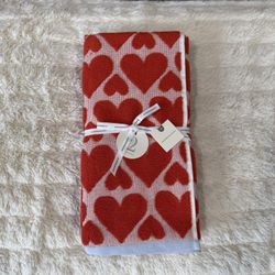 Anthropologie Heart Patterned Bath Towels Set - Red & Blue