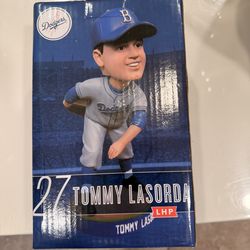 Tommy Lasorda bobble head