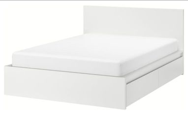 White Bed Frame with 4 Storage Drawers  Queen size
