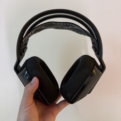 G733 Logitech LIGHTSPEED Wireless Gaming Headset with LIGHTSYNC RGB