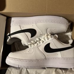 Nike Air Force 1 Low '07 in white and black