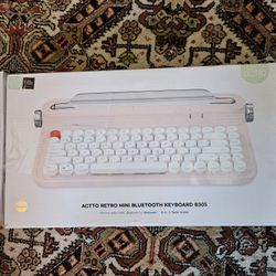Actto Retro Typewriter Bluetooth (Pink)