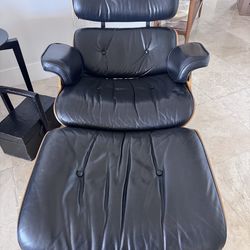 Design Eames leather chair